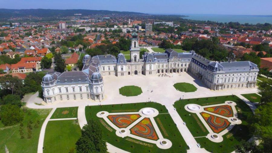 Napvirag Vendeghaz Villa Keszthely Luaran gambar